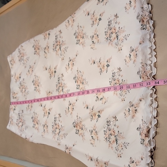 SHEIN Size XL Peachy Cream with Floral Pattern Mesh Overlay Midi Skirt, EUC - Picture 7 of 12